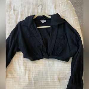 Vestique crop long sleeve linen